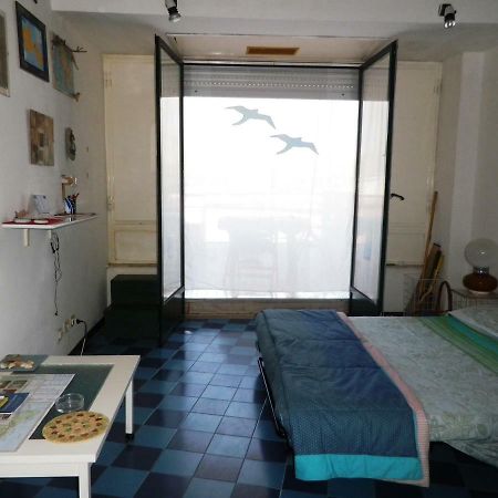 pietre nere Aparthotel Giardini Naxos Exterior foto