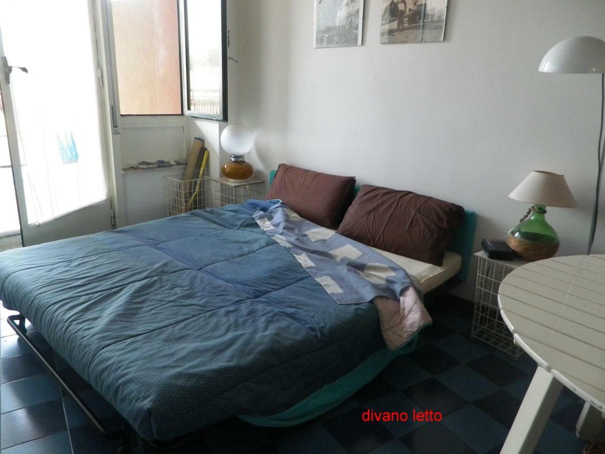 pietre nere Aparthotel Giardini Naxos Exterior foto